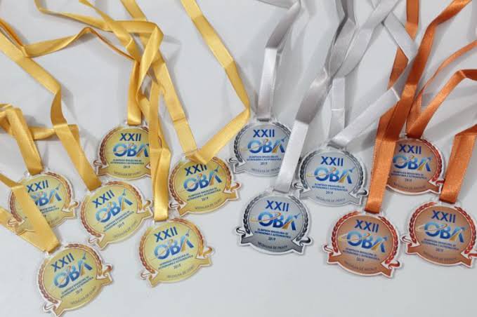 As medalhas são resultado de um trabalho especial feito em sala de aula e através de oficinas.