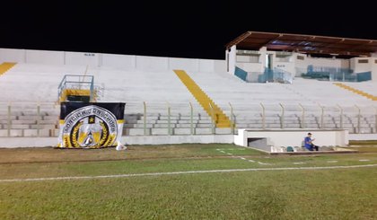 Estádio Tibério Nunes, em Floriano. (Foto: Torcida Cori Choop)