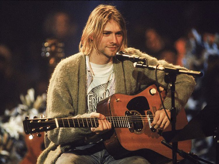 Kurt Cobain foi fundador, vocalista e guitarrista da banda Nirvana.
