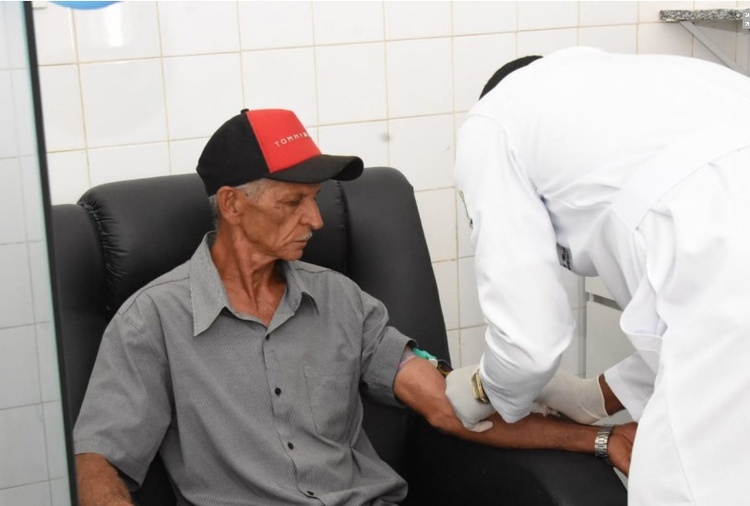 Moradores da zona urbana são levados até a cidade para realizar exames.