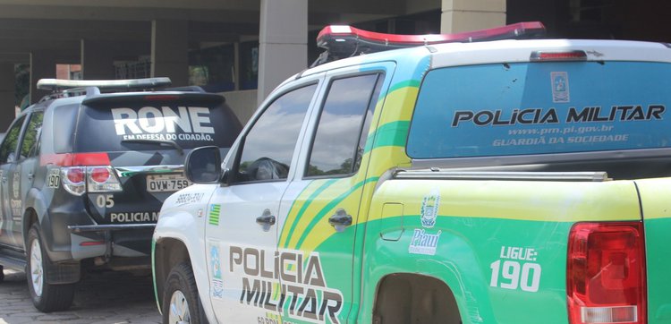 Polícia prende homem por violência doméstica.