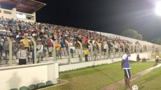 Torcida comparece no Tibério Nunes para Corisabbá x Timon.