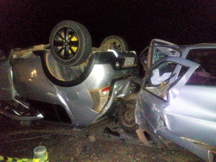 Acidente na BR-343 deixou quatro pessoas mortas, entre elas, duas crianças.