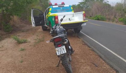 Dupla suspeita de cometer roubo em Floriano é presa na cidade de Jerumenha. (Foto: Divulgação 3º Batalhão de Polícia Militar) Dupla suspeita de cometer roubo em Floriano é presa na cidade de Jerumenha. (Foto: Divulgação 3º Batalhão de Polícia Militar)