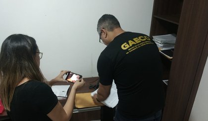 Gaeco cumpre mandados de busca e apreensão em três cidades durante operação. (Foto: Divulgação/Gaeco) Gaeco cumpre mandados de busca e apreensão em três cidades durante operação. (Foto: Divulgação/Gaeco)