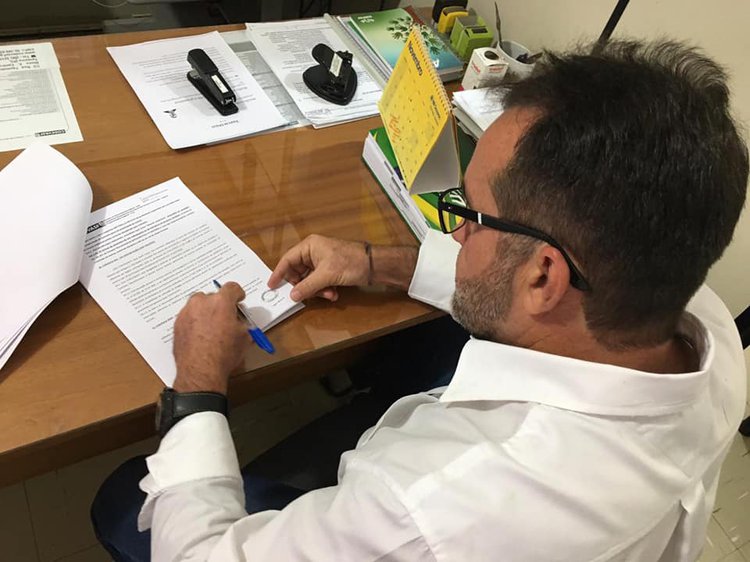 José Raimundo assinou convênios em Teresina.