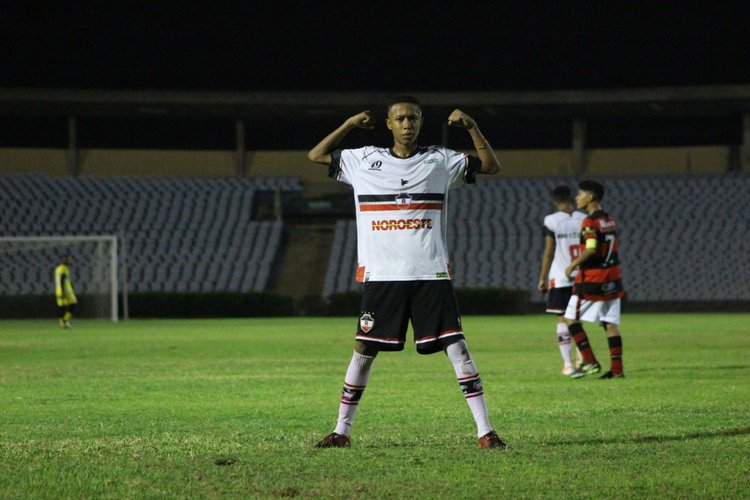 Sub-15 do River-PI vence o Flamengo-PI por 5 a 0.