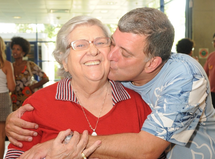 A atriz Hilda Rebello era mãe de Jorge Fernando, que faleceu em outubro.