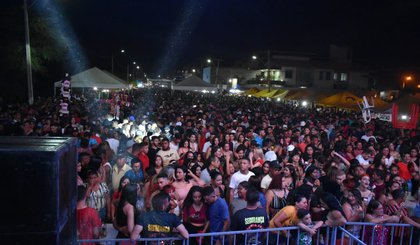 Aniversário de Picos é comemorado com diversos shows musicais. (Foto: Prefeitura de Picos/Divulgação) Aniversário de Picos é comemorado com diversos shows musicais. (Foto: Prefeitura de Picos/Divulgação)