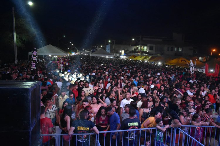 Aniversário de Picos é comemorado com diversos shows musicais.