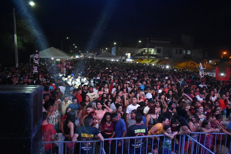 Aniversário de Picos é comemorado com diversos shows musicais.