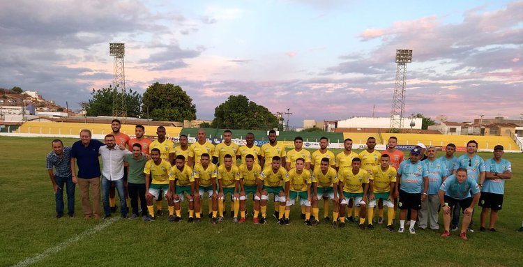 Elenco do SEP é apresentado no Estádio Helvídio Nunes, em Picos.