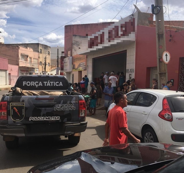 Empresário é morto a tiros na cidade de Picos.