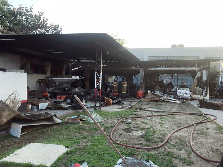 Incêndio causou a morte de 10 atletas da base do Flamengo.