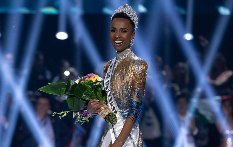 Zozibini Tunzi é a vencedora do Miss Universo 2019.