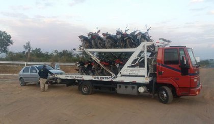 A ação já autuou e recolheu 29 motocicletas em situação irregular (Foto: PRF) A ação já autuou e recolheu 29 motocicletas em situação irregular (Foto: PRF)