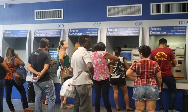 130 mil piauienses devem sacar os R$ 500 do FGTS nesta sexta-feira (13)
