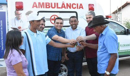 Entrega da Ambulância (Foto: Reprodução)