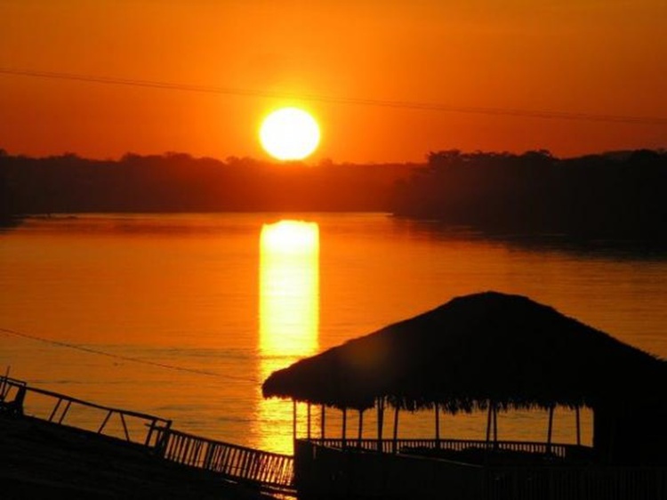 Pôr do sol no Cais de Floriano.