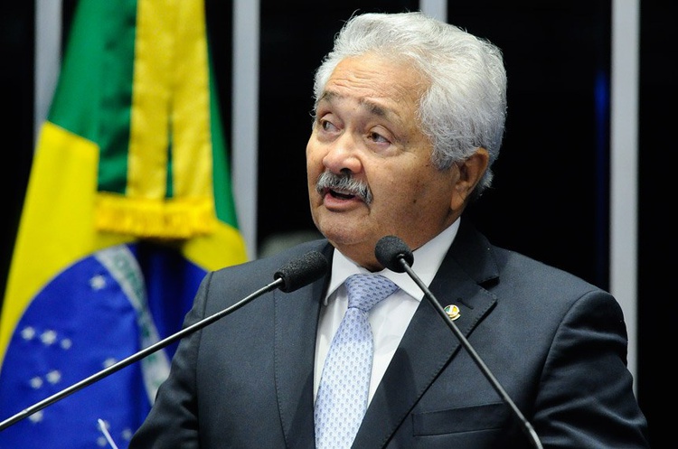 Senador Elmano Férrer
