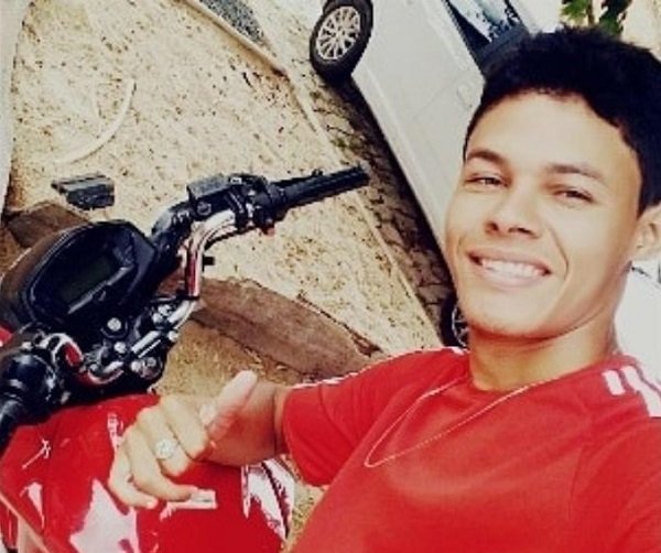 Emerson dos Santos Lima