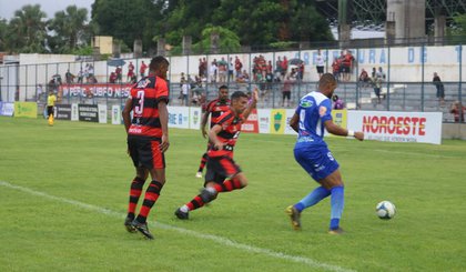 Flamengo-PI venceu o Parnahyba por 2 a 0 em Teresina. (Foto: Felipe Soares/GloboEsporte.com) Flamengo-PI venceu o Parnahyba por 2 a 0 em Teresina. (Foto: Felipe Soares/GloboEsporte.com)