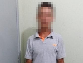 Homem é preso após assaltar comércio.