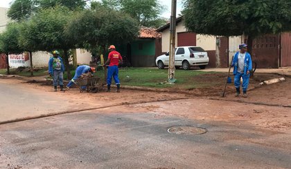 Limpeza faz parte das ações realizadas pela prefeitura. (Foto: Prefeitura de Picos/Divulgação)