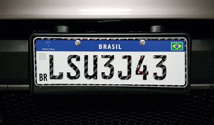 Placa Mercosul passará a ser obrigatória para alguns veículos a partir do dia 31. (Foto: Reprodução Internet)