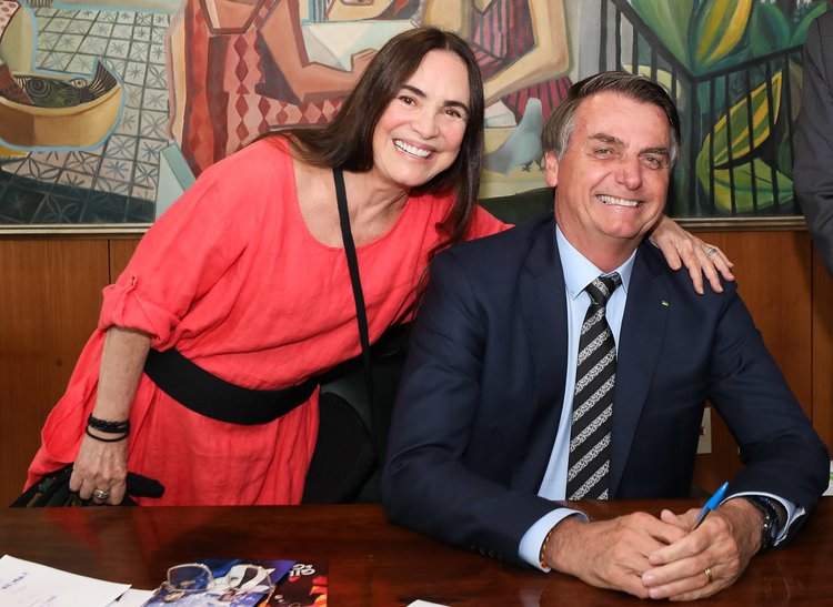 Regina Duarte aceitou convite para Secretaria de Cultura.