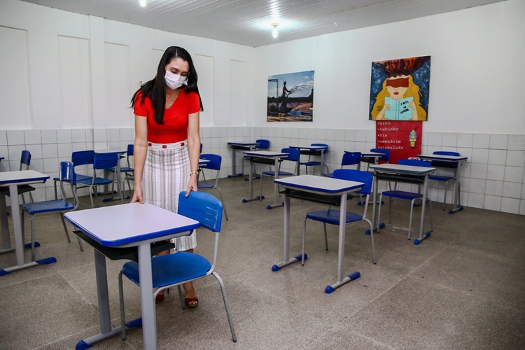 Escolas se reorganizam para retorno das atividades escolares.