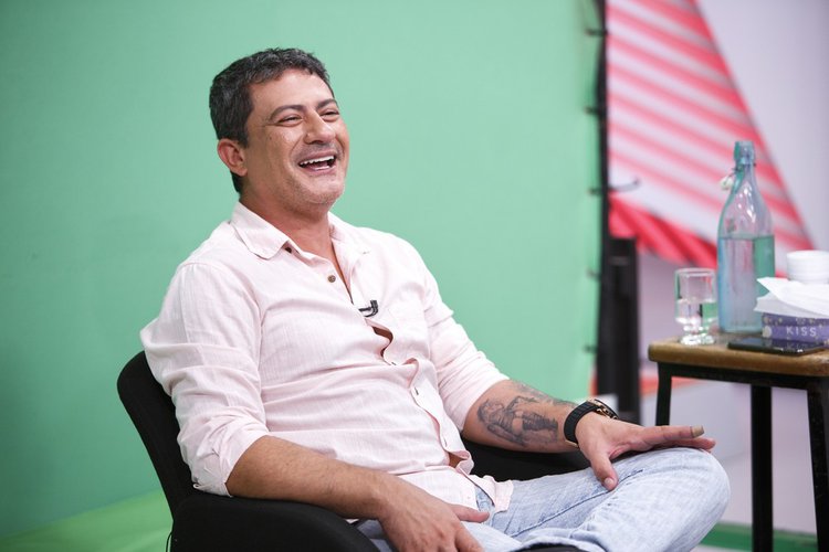 Tom Veiga foi encontrado morto neste domingo (01).
