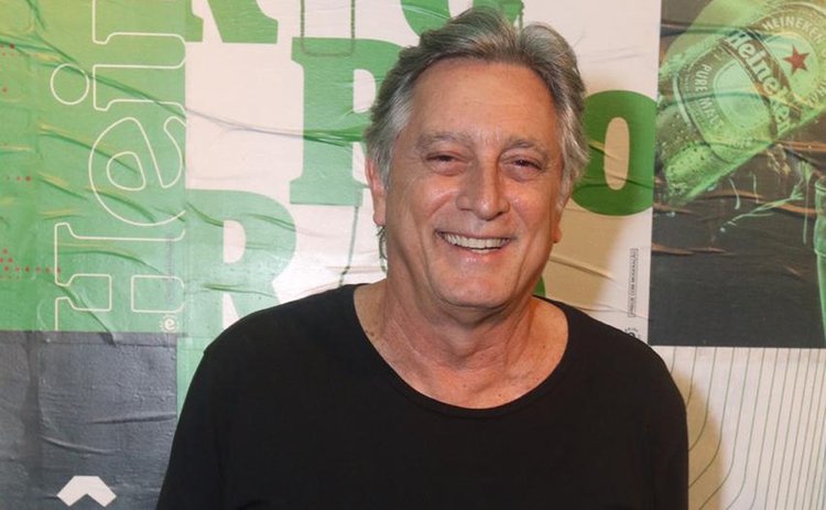Ator Eduardo Galvão morre aos 58 anos, vítima da Covid-19.