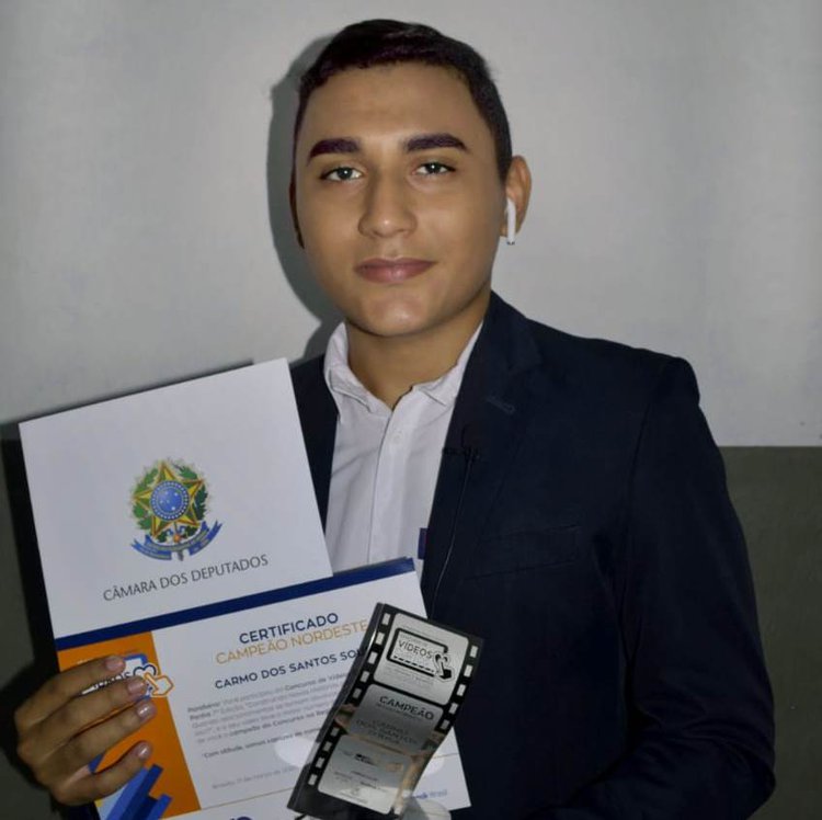 Estudante Carmo Santos