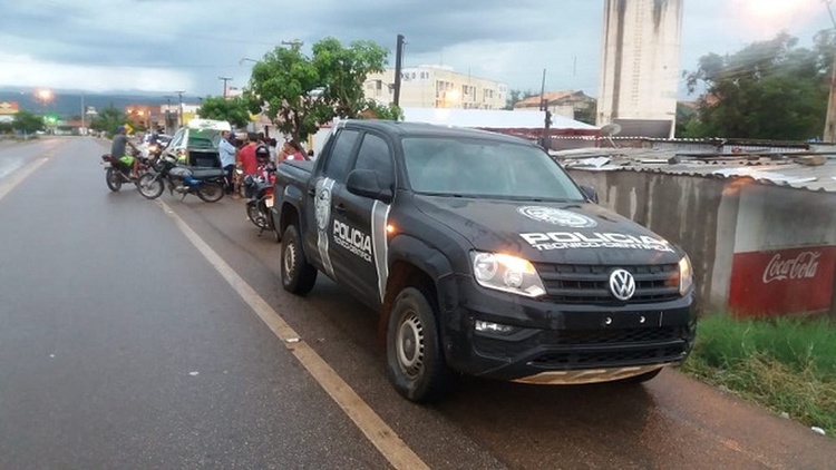 Dois homicídios são registrados em Picos na mesma madrugada.