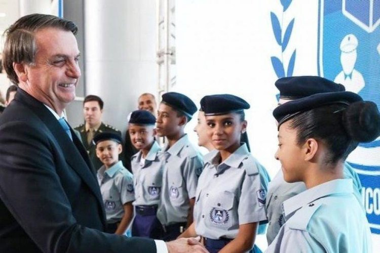 escola militar