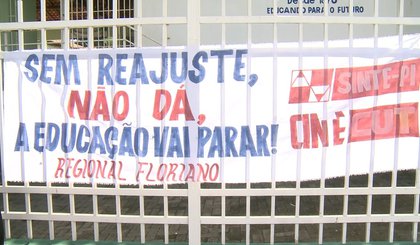 greve professores floriano (Foto: Reprodução/TV Clube) greve professores floriano (Foto: Reprodução/TV Clube)