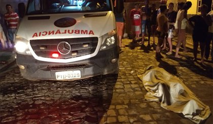 Idosa morre carbonizada em Picos na noite do último domingo. (Foto: Corpo de Bombeiros/Divulgação)