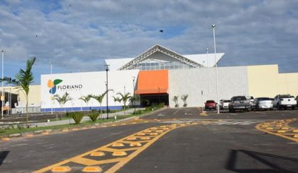 Floriano Shopping suspende atividades por tempo indeterminado. (Foto: Divulgação)