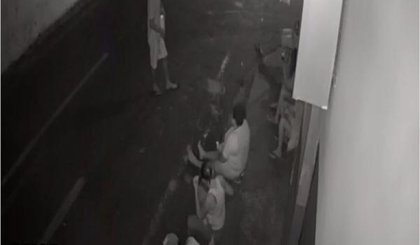 Câmeras flagram fila em lotérica durante a madrugada. (Foto: Reprodução)