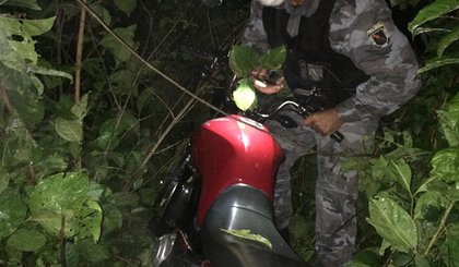 Moto roubada é recuperada pela Força Tática. (Foto: Divulgação)