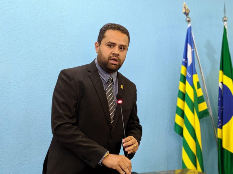 Akássio Alves de Sousa