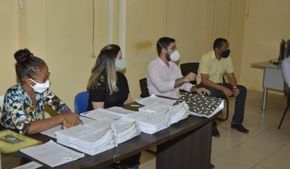 contratos (Foto: Prefeitura de Floriano/Divulgação)