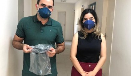 Doação de máscaras (Foto: Prefeitura de Floriano/Divulgação)
