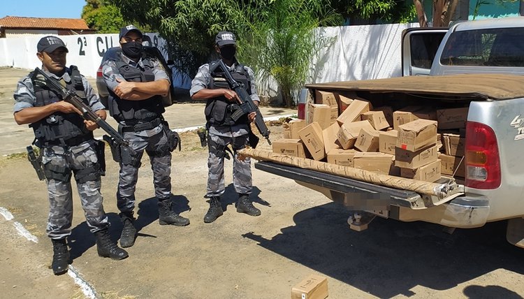 Força Tática apreende explosivos em Guadalupe.