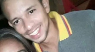 Francisco Alves dos Santos foi morto com uma facada.