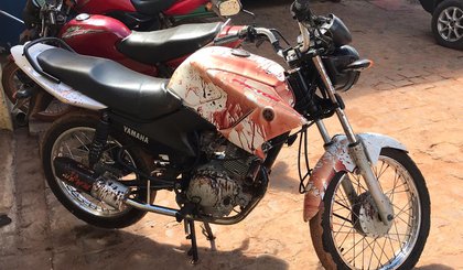 Pedreiro conduzia moto pela contramão quando foi atingido pelos tiros. (Foto: Cidades na Net)