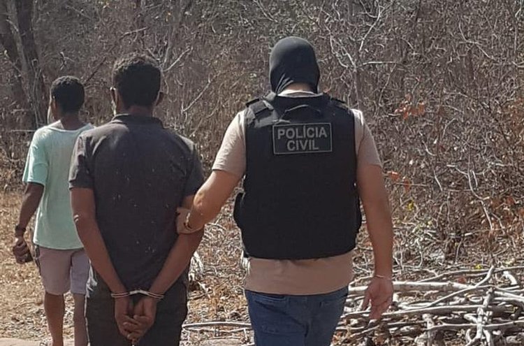 Homem confessa ter matado outro por achar que vítima tinha feito ligação lhe chamando de ‘corno’, diz polícia.