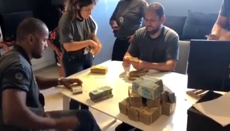 Mandados de busca e apreensão são cumpridos em residências de Nego do Borel.