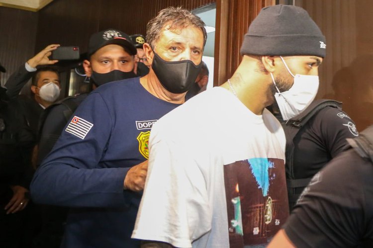 Gabigol estava no cassino clandestino quando a polícia chegou ao local.